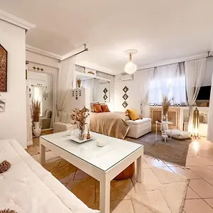 https://studio-au-cur-de-gueliz.marrakeshhotelsmorocco.com